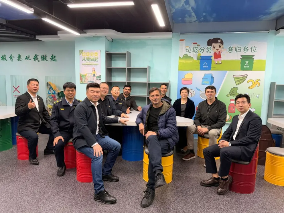 'Bali' Bucca viajó a China junto a una comitiva argentina.