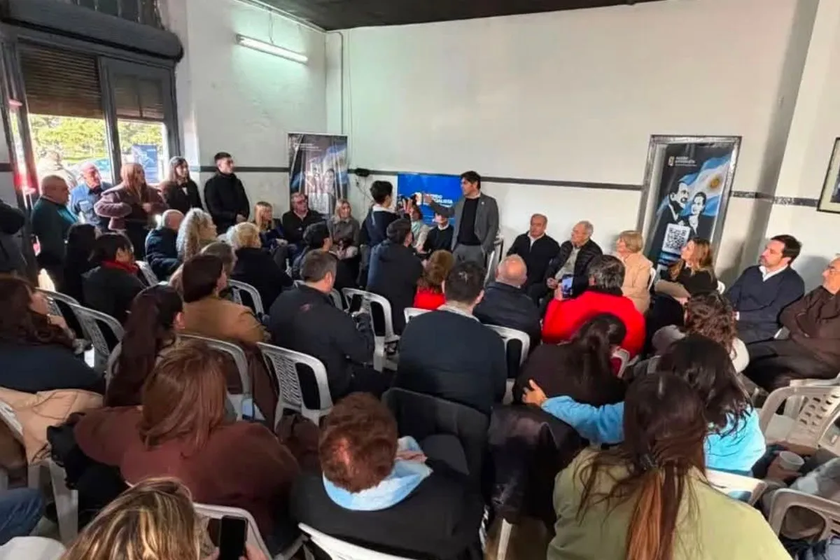 Axel Kicillof en Tapalqu&eacute; junto al Partido Justicialista.