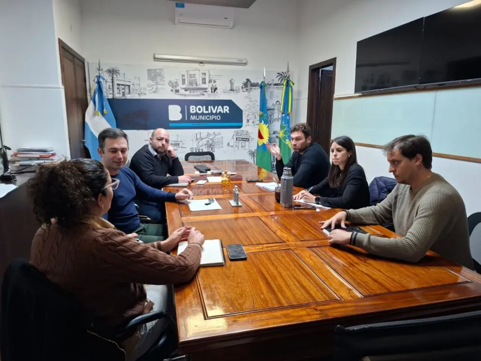 Morán, Palomino, Canepare, De Marco y Porris, los presentes en el despacho temporal de Rodríguez.