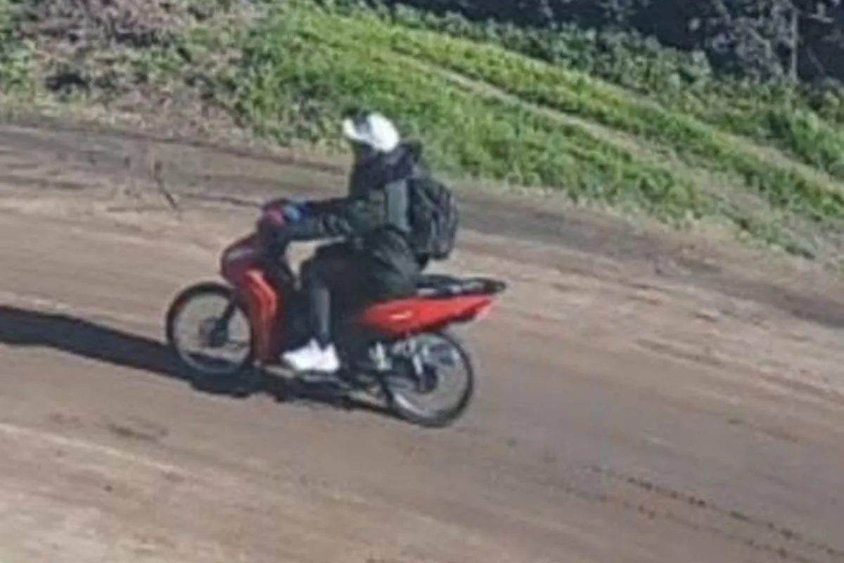 Robaron una moto en Henderson y la policía la localizó en Bolívar, pero no la pudo recuperar